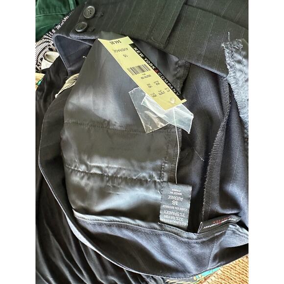 New York‎ And Company Career Pants 16 Average Women's Black Pinstripe - Picture 14 of 14